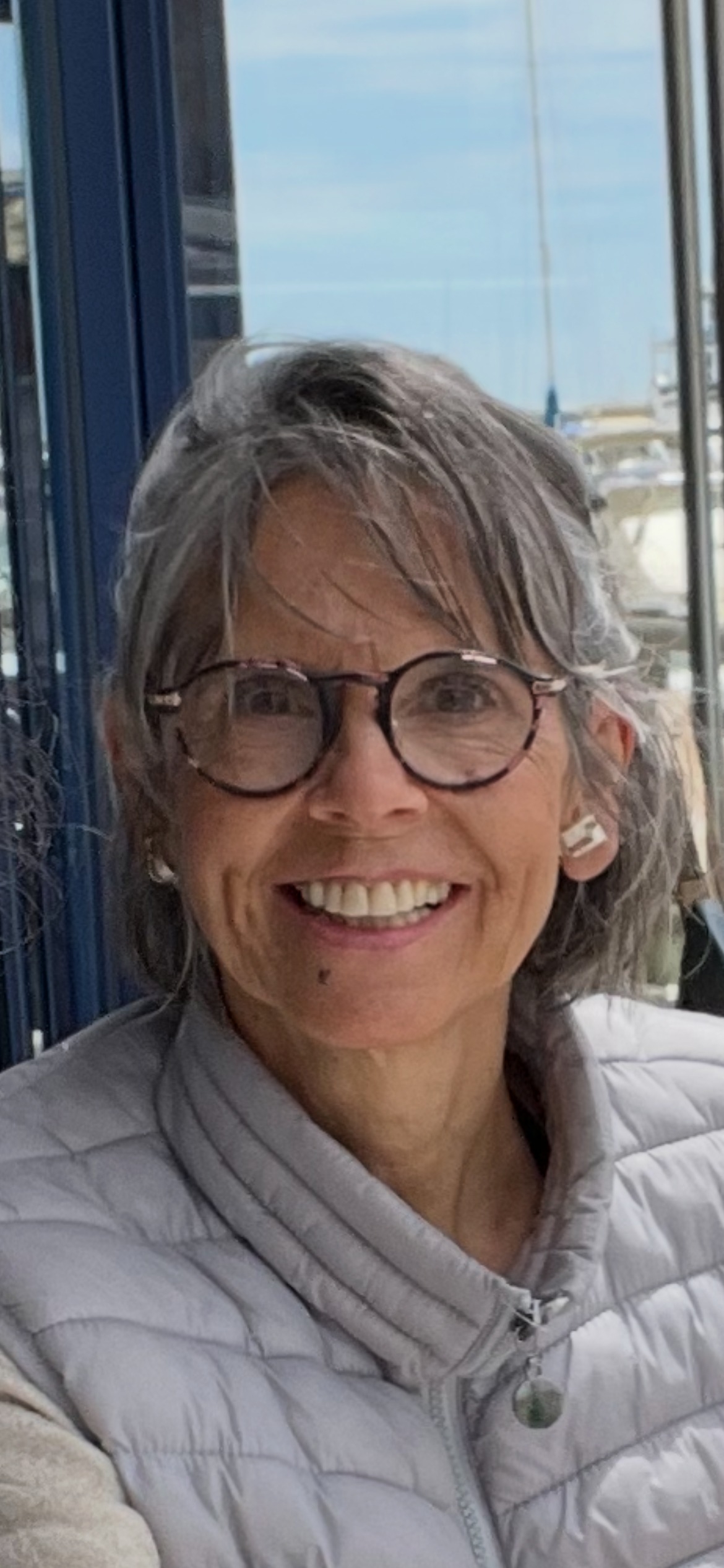 Helga Hoess – Kobido et Shiatsu assis